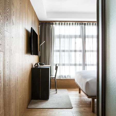 Tuve Hotel Хонконг Екстериор снимка