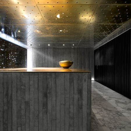 Tuve Hotel Хонконг Екстериор снимка