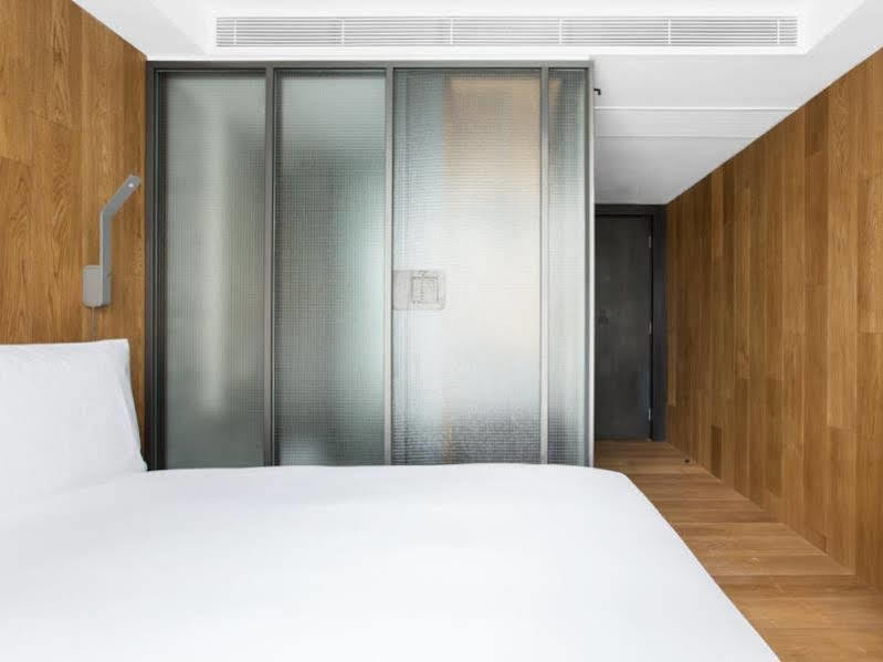 Tuve Hotel Хонконг Екстериор снимка