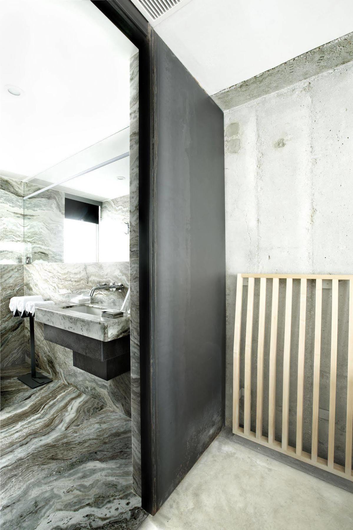 Tuve Hotel Хонконг Екстериор снимка
